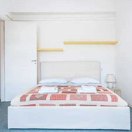 Appartement Cairoli 2 - *